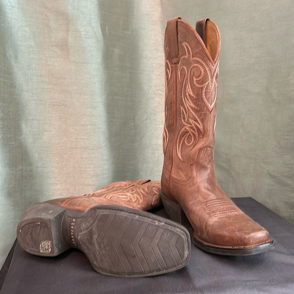 Women’s cowboy boots